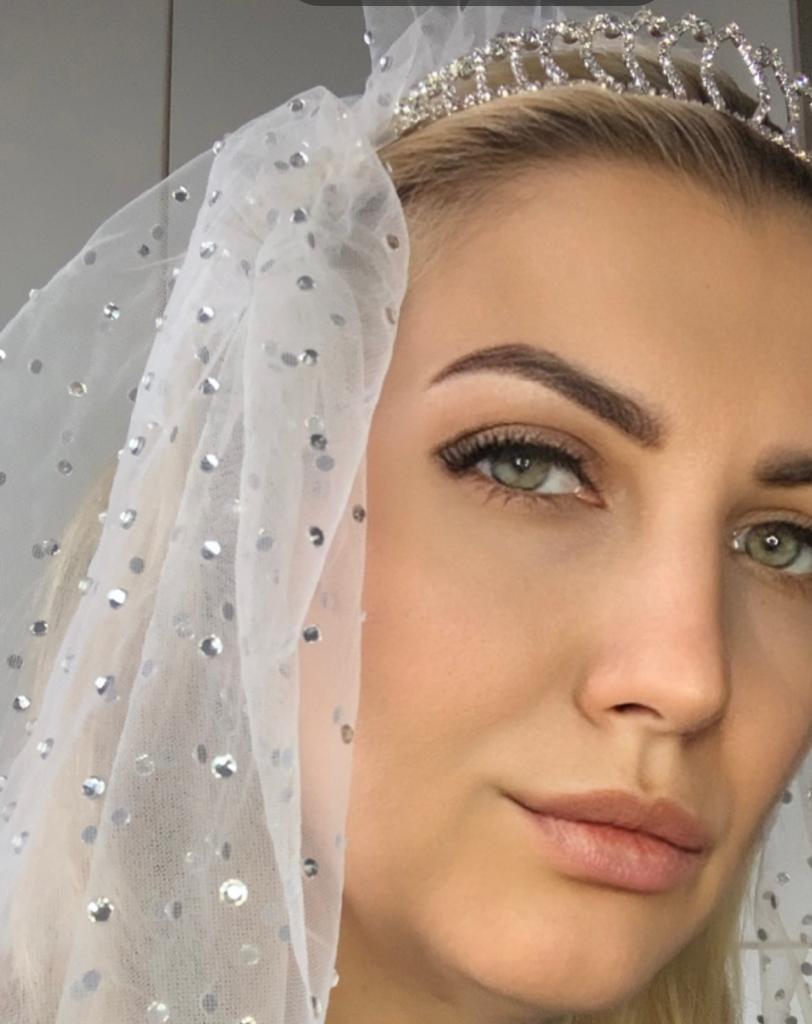 Voal mireasa cu pietre