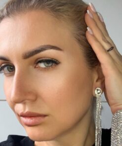 Cercei lungi cu strasuri