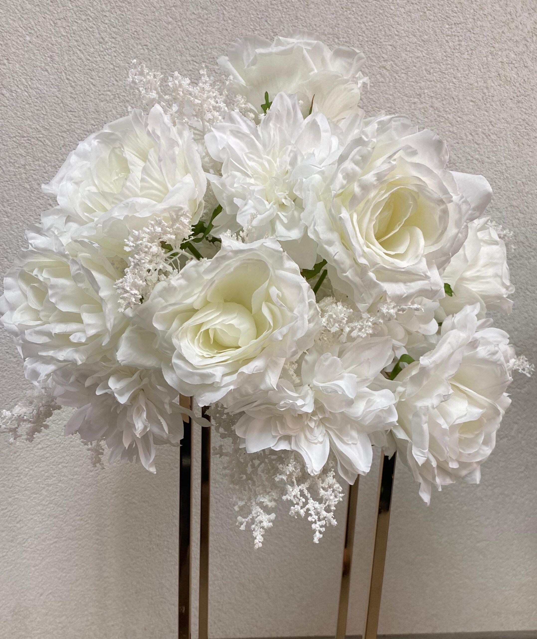 Aranjament cu trandafiri diametrul 40